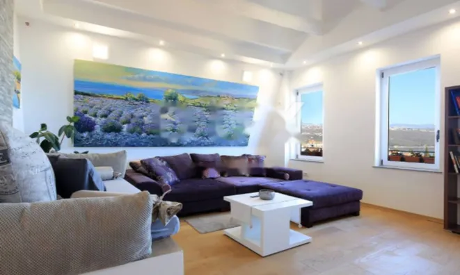 Недвижимость Четырёхкомнатная квартира в центре: 1