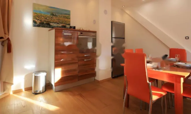 Недвижимость Четырёхкомнатная квартира в центре: 9