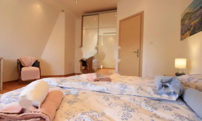 Недвижимость Четырёхкомнатная квартира в центре: 20