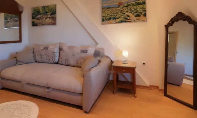 Недвижимость Четырёхкомнатная квартира в центре: 23