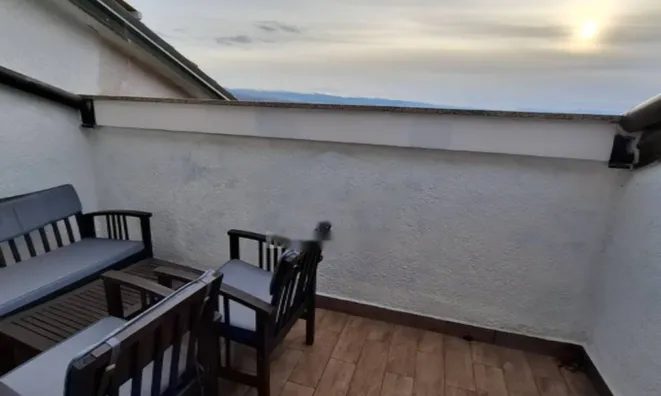 Недвижимость Трехкомнатная квартира Побрии: 17