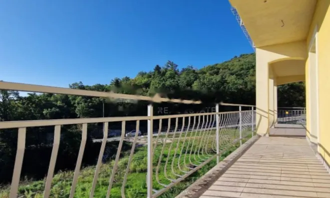 Недвижимость Дуплекс Побри, Опатия: 4