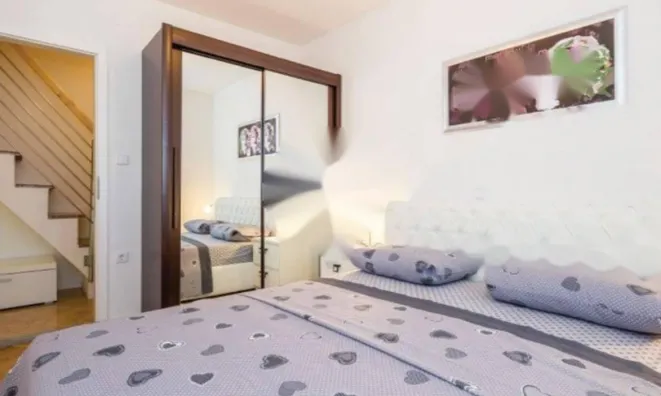 Недвижимость Четырехкомнатная квартира Ика: 6