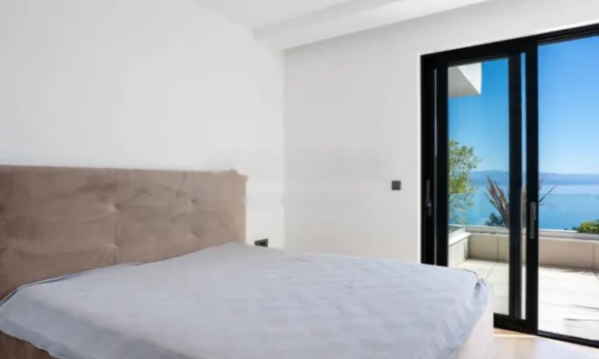 Недвижимость Двухкомнатная квартира Опатия: 1