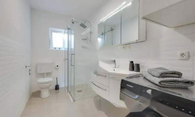 Недвижимость Трехкомнатная квартира Волоцко: 15