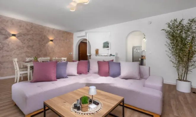 Недвижимость Многоквартирный дом Вепринац: 3