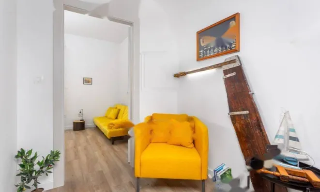 Недвижимость Многоквартирный дом Вепринац: 10