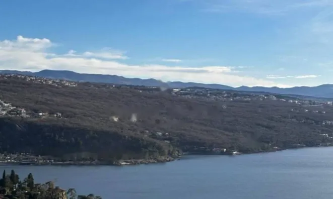 Недвижимость Четырёхкомнатная квартира Центр: 8