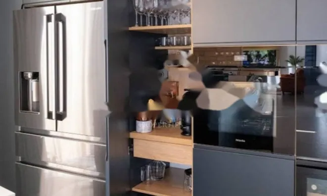 Недвижимость Четырёхкомнатная квартира Центр: 16