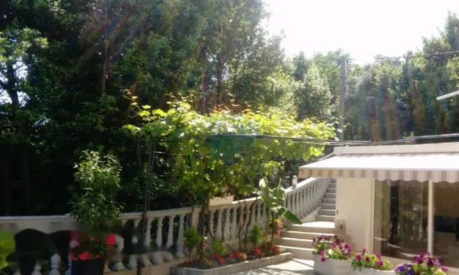 Недвижимость Двухкомнатная Квартира Ика: 8