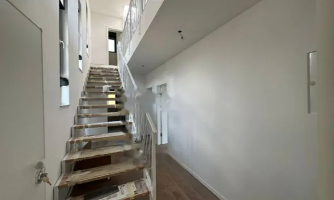 Недвижимость Четырехкомнатная квартира Ика: 9