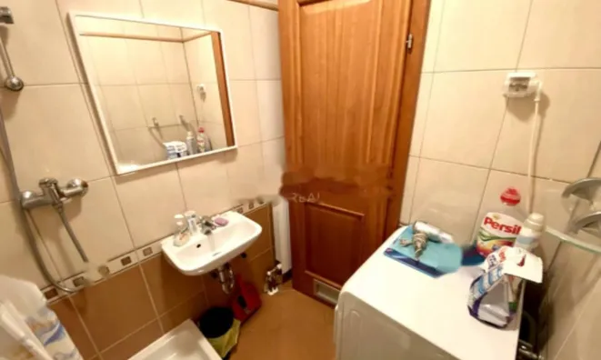 Недвижимость Трехкомнатная квартира Центр: 15