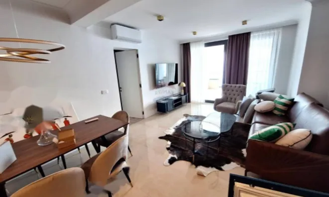 Недвижимость Трехкомнатная квартира в Добрече: 2