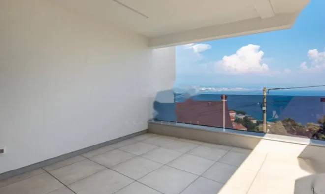 Недвижимость Трёхкомнатная квартира Центр: 2