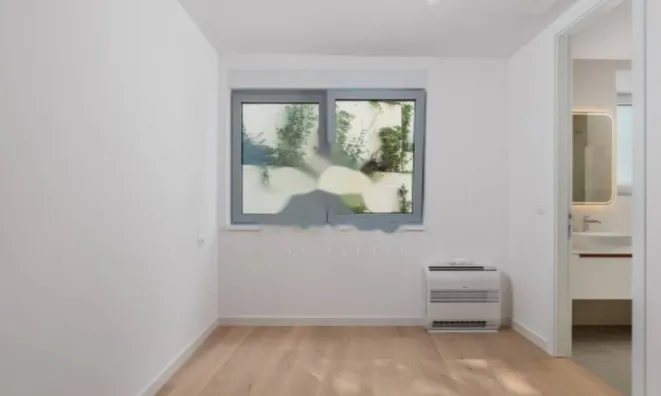 Недвижимость Трёхкомнатная квартира Центр: 15