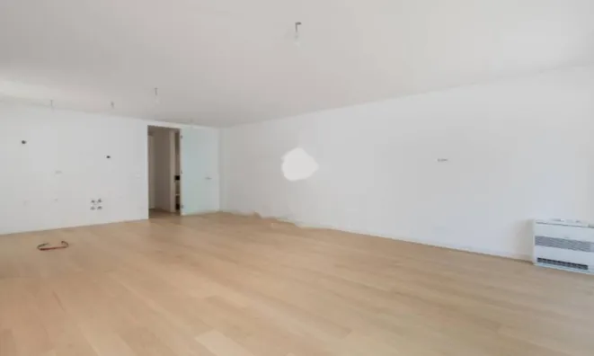 Недвижимость Трёхкомнатная квартира, Опатия: 9