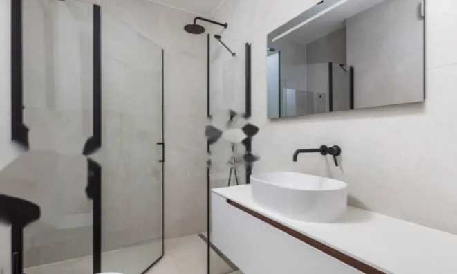 Недвижимость Трёхкомнатная квартира, Опатия: 16