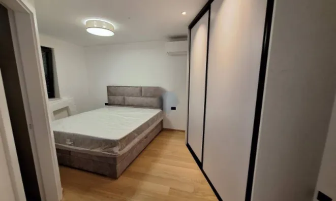 Недвижимость Четырехкомнатная квартира Побри: 6