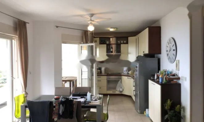 Недвижимость Четырехкомнатная квартира Побри: 2