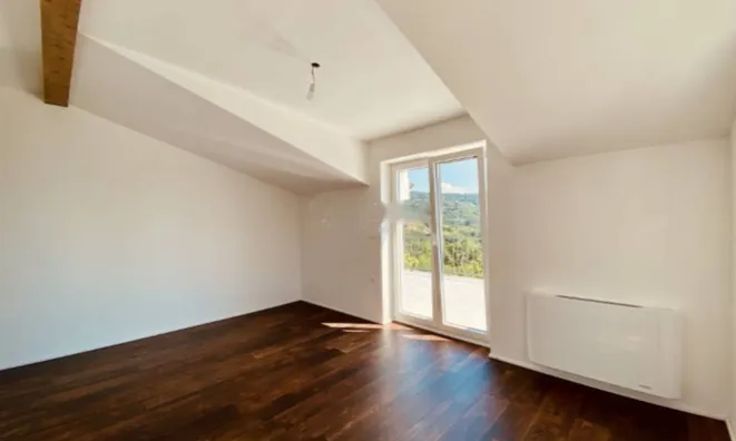 Недвижимость Трехкомнатная квартира в Опатии: 8