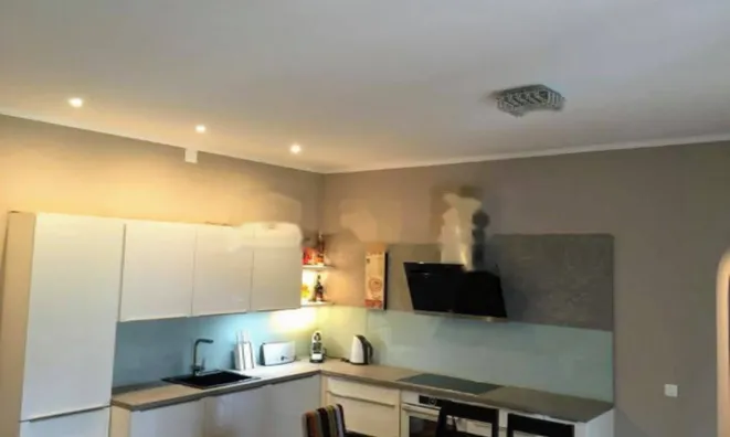 Недвижимость Трёхкомнатная квартира в центре: 4