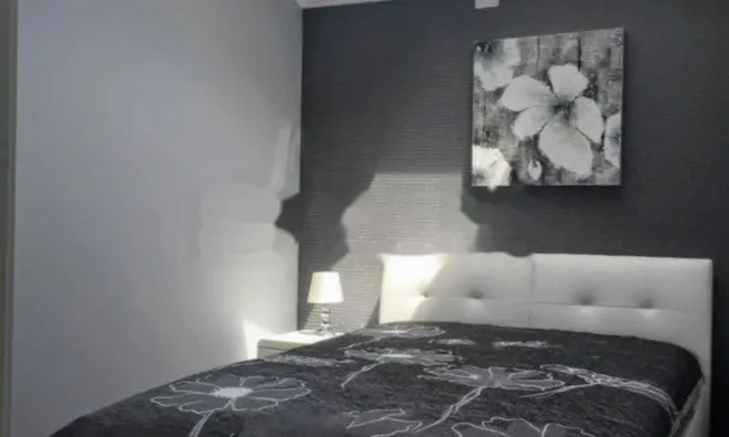 Недвижимость Трёхкомнатная квартира в центре: 12