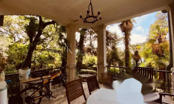 Недвижимость Четырехкомнатная квартира в Центре Опатии: 2