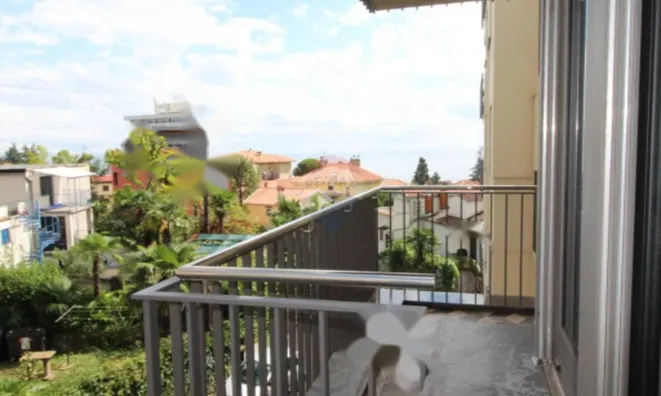 Недвижимость Трехкомнатная квартира Центр: 2