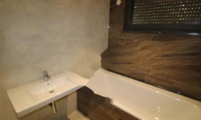 Недвижимость Трехкомнатная квартира Центр: 6