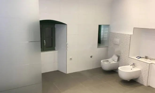 Недвижимость Трехкомнатная квартира Центр: 6