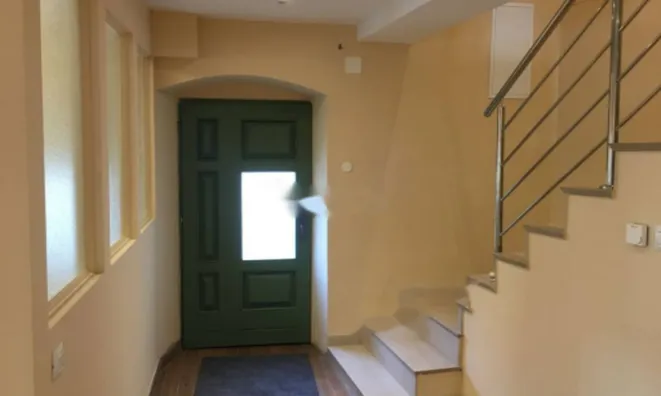 Недвижимость Трехкомнатная квартира Центр: 14