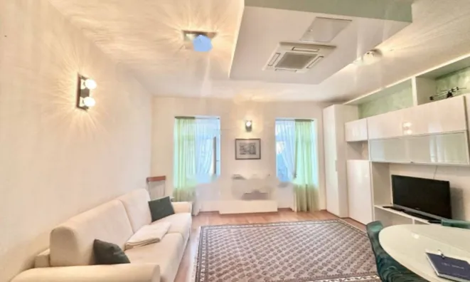 Недвижимость Однокомнатная квартира Центр: 3