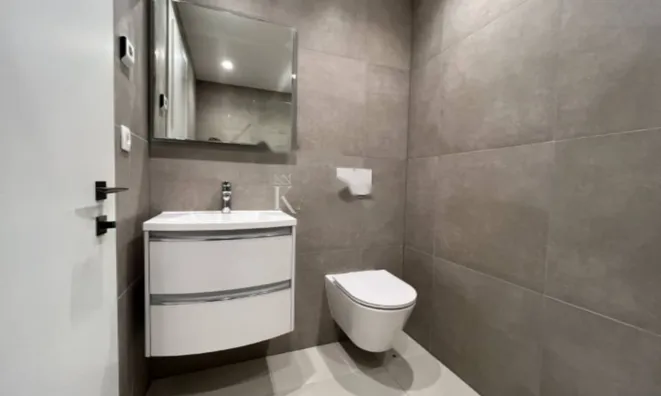 Недвижимость Четырехкомнатная квартира Центр: 14