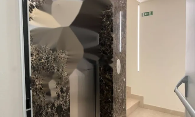 Недвижимость Четырехкомнатная квартира Центр: 16