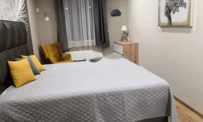 Недвижимость Двухкомнатная квартира в центре: 22