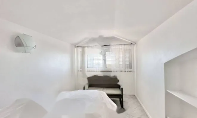 Недвижимость Четырехкомнатная квартира Ика: 14