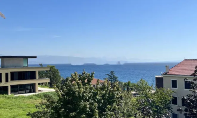 Недвижимость Четырехкомнатная квартира, Опатия: 2