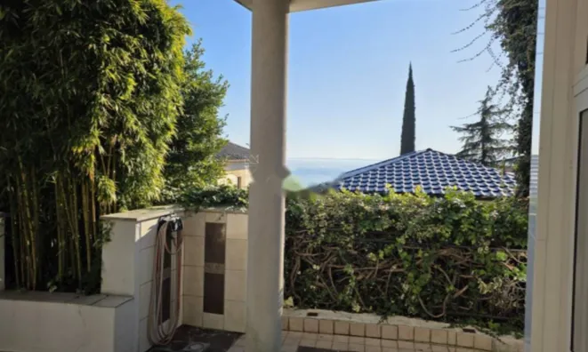 Недвижимость Четырехкомнатная квартира в центре Опатии: 2