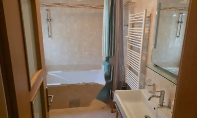 Недвижимость Четырехкомнатная квартира в центре Опатии: 10