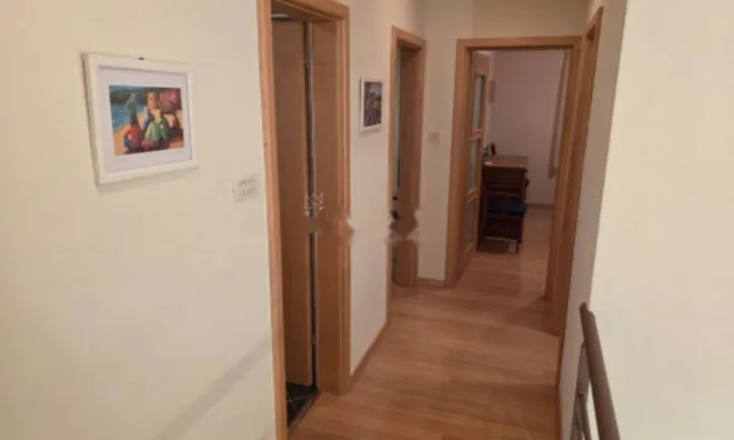 Недвижимость Четырехкомнатная квартира в центре Опатии: 11