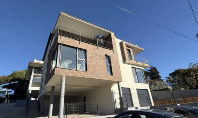 Недвижимость Четырёхкомнатная квартира Павловац: 1