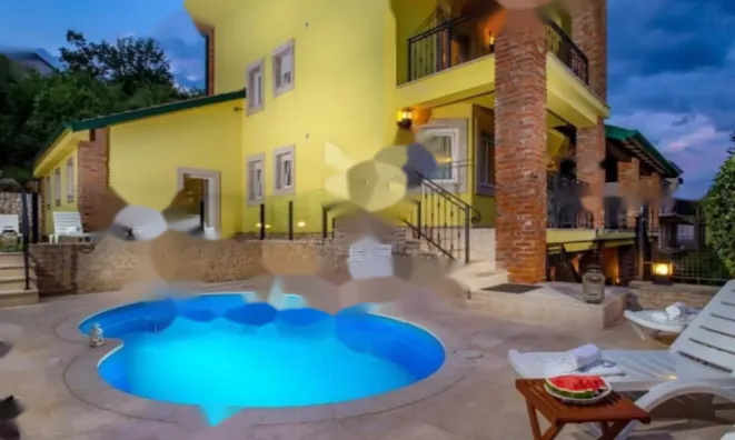 Недвижимость Семейный дом в центре Опатии: 1