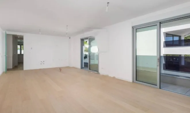 Недвижимость Трехкомнатная квартира в центре Oпатии: 3