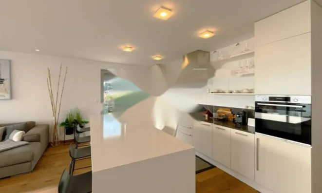 Недвижимость Трехкомнатная квартира Центр: 8