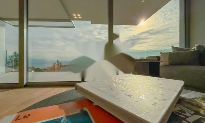 Недвижимость Трехкомнатная квартира Центр: 12