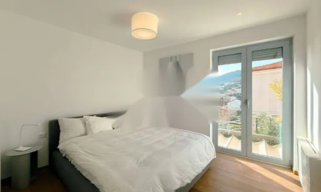 Недвижимость Трехкомнатная квартира Центр: 26