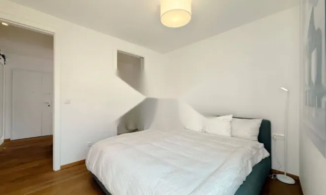 Недвижимость Трехкомнатная квартира Центр: 27