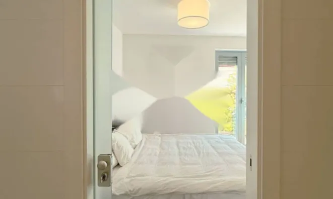 Недвижимость Трехкомнатная квартира Центр: 28