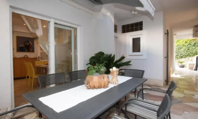 Недвижимость Четырехкомнатная квартира Центр: 14