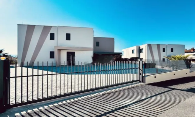 Недвижимость Четырехкомнатная квартира Побри: 5